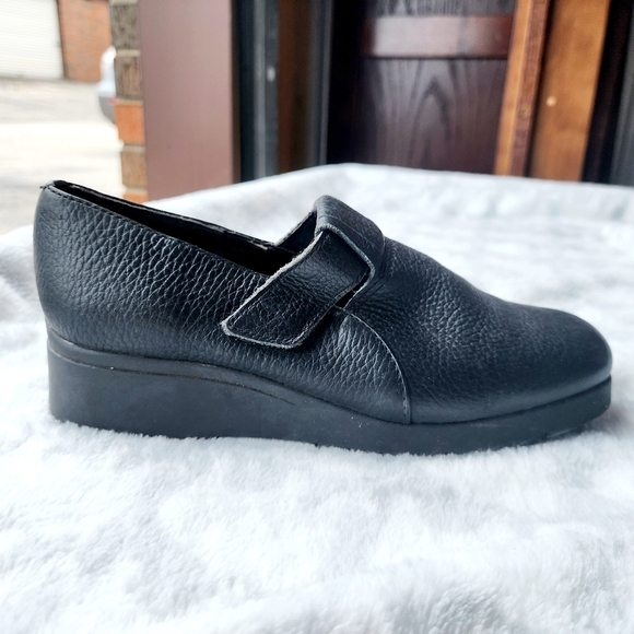 I ♡ Comfort Shoes Hook & Loop Strap Loafer Navy Blue Women's Size 6.5 EUC - Picture 7 of 15
